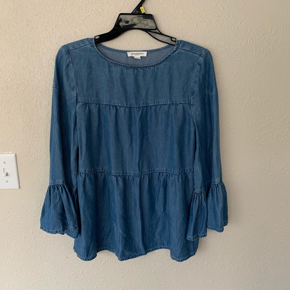 Beach Lunch Lounge Chambray Top